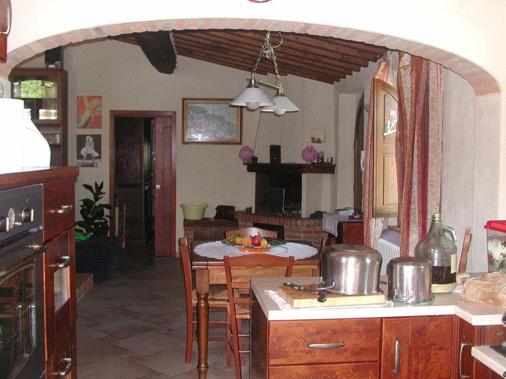 Pensjonat Casale Il Colombaio Di Toiano Valli Zewnętrze zdjęcie